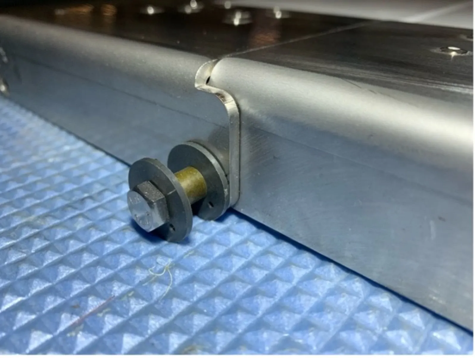 iglidur thrust washer and flanged bushing