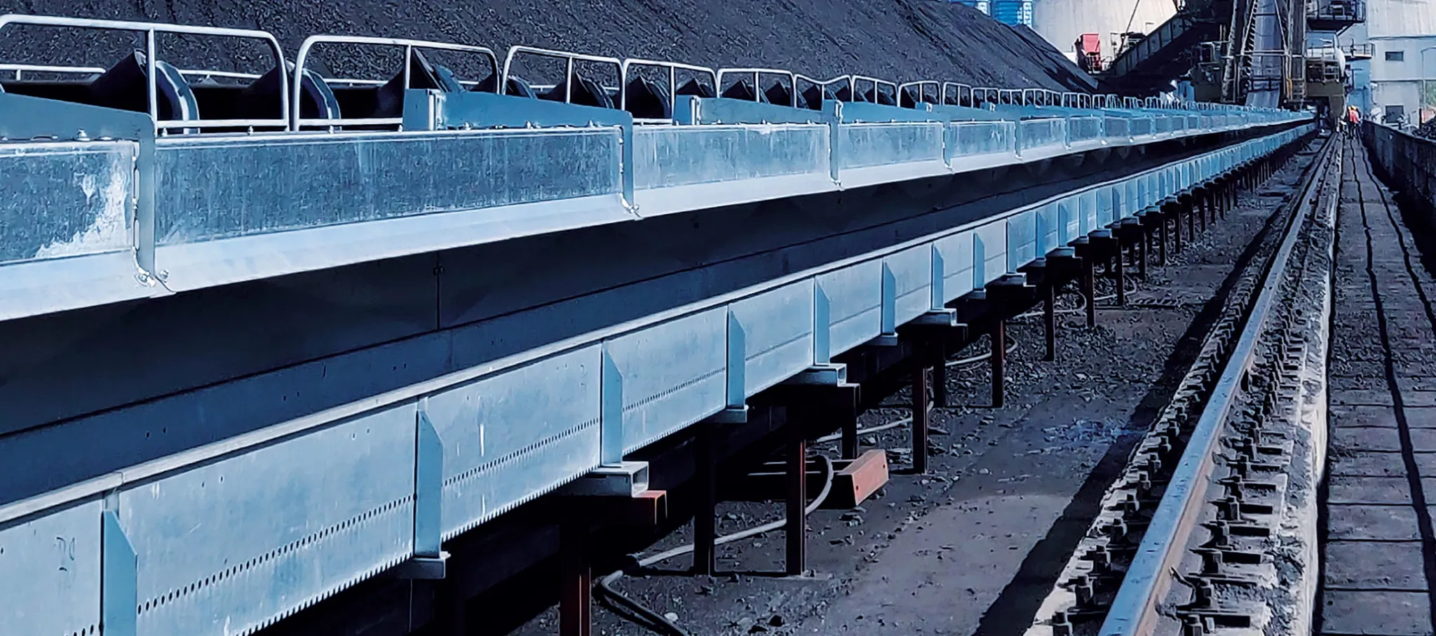 Sistema de esteira porta cabos para tecnologia de produtos a granel na Índia