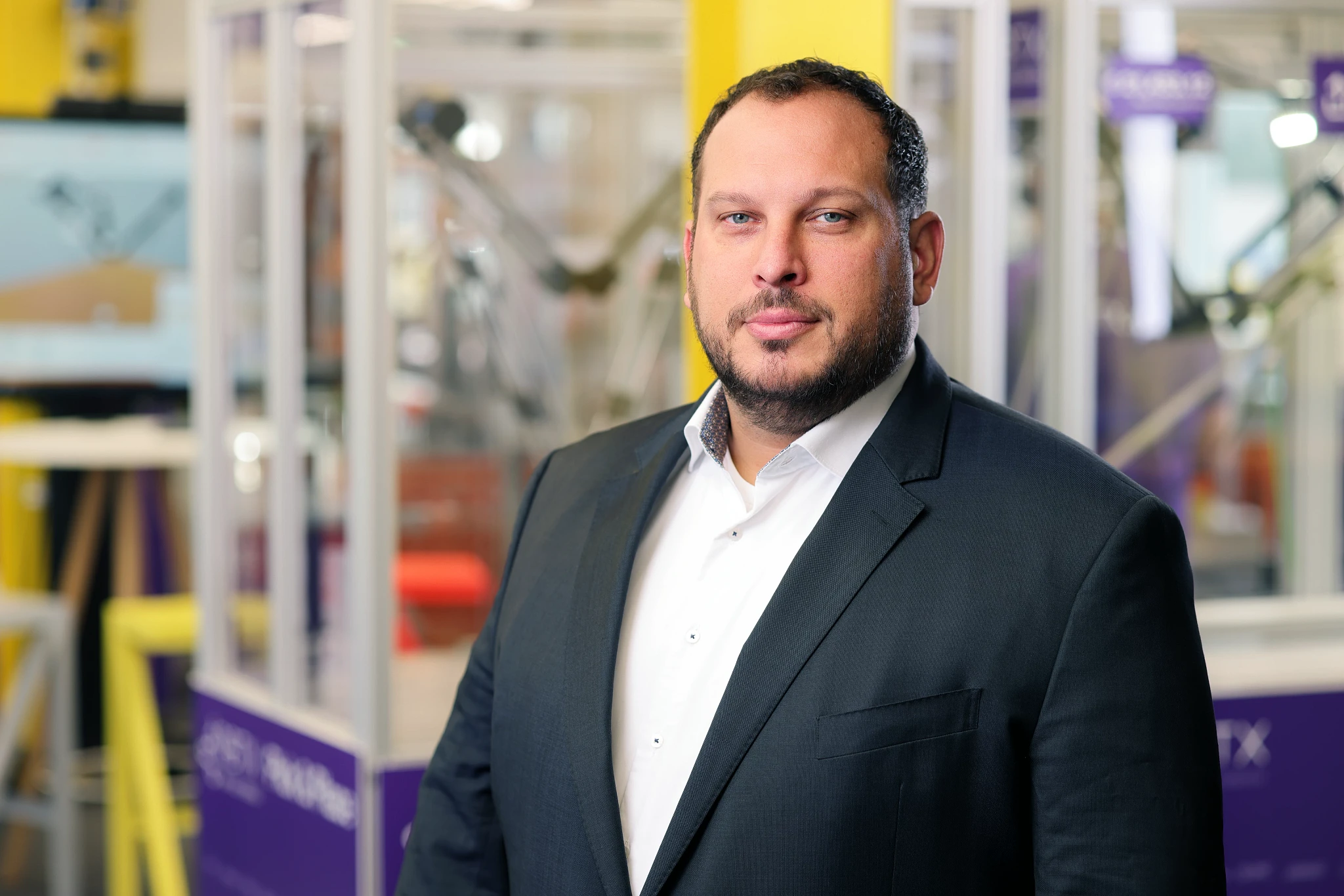 Contact Alexander Mühlens