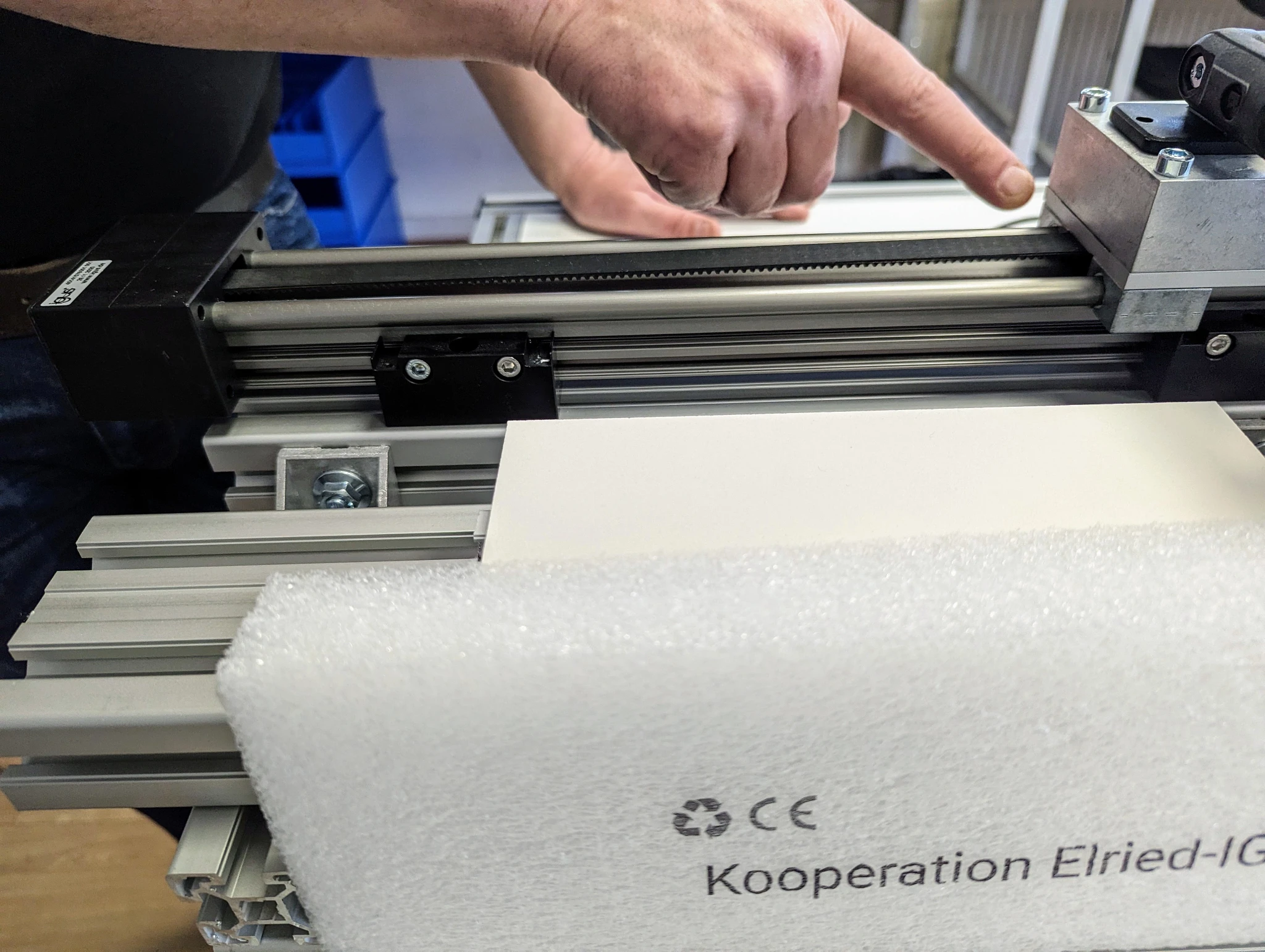 drylin ZLW e D1 nei sistemi di marcatura