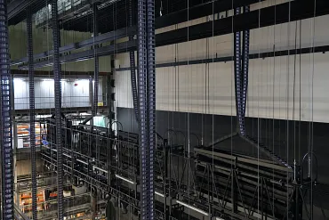 Zig-zag system at the Royal Opera House