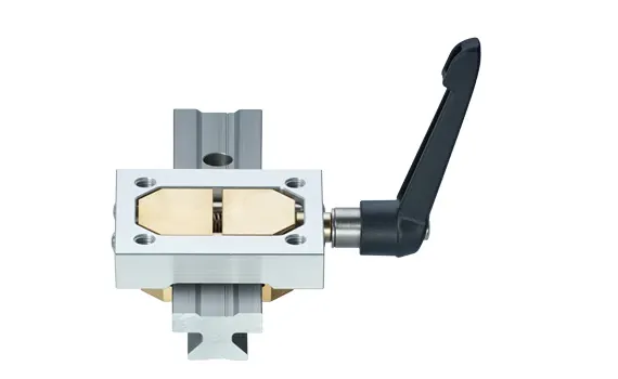 Element zaciskowy drylin® T i zacisk ręczny do liniowej prowadnicy szynowej