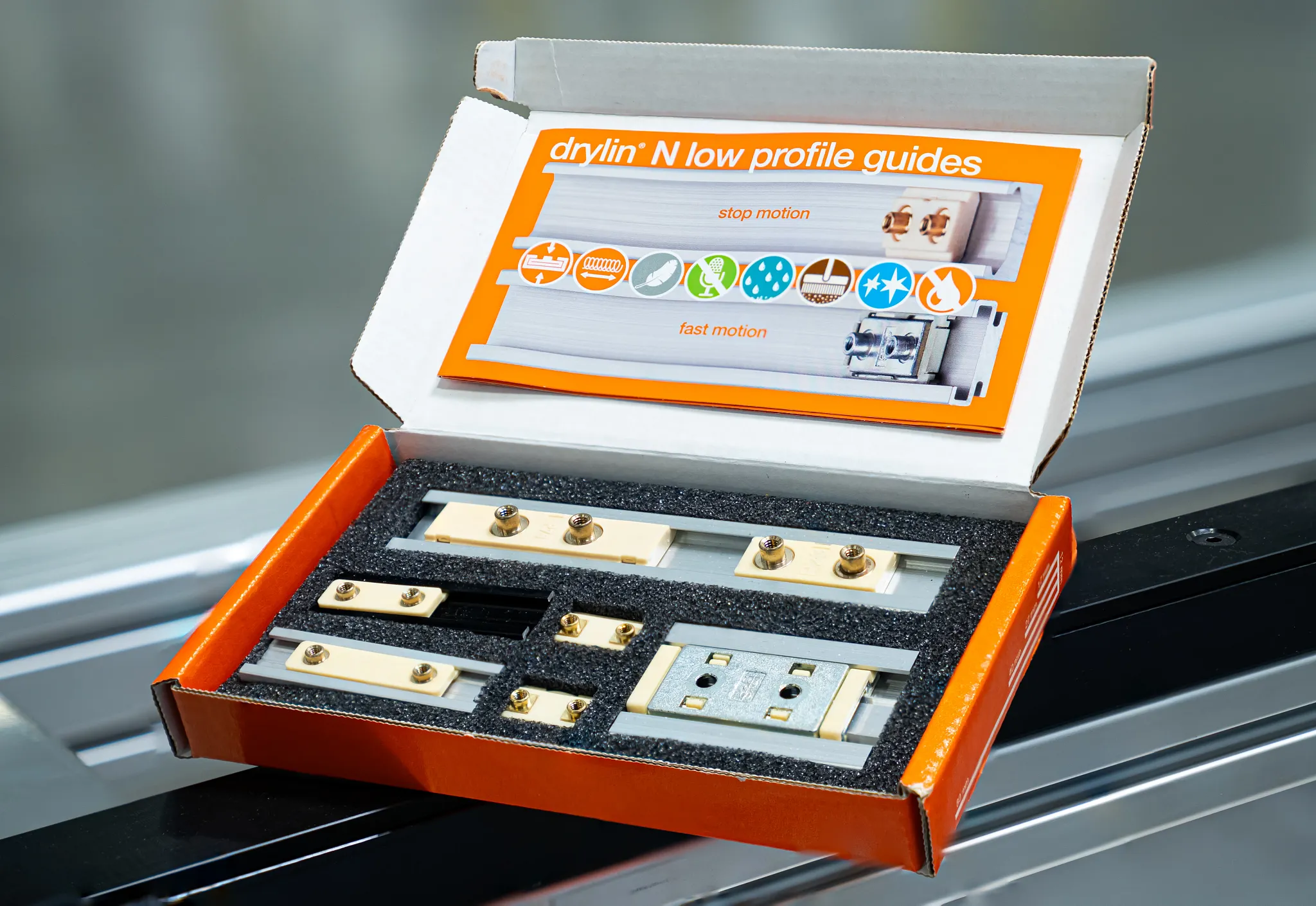 drylin® N sample box image