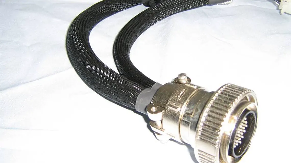 Energy chain with chainflex cables