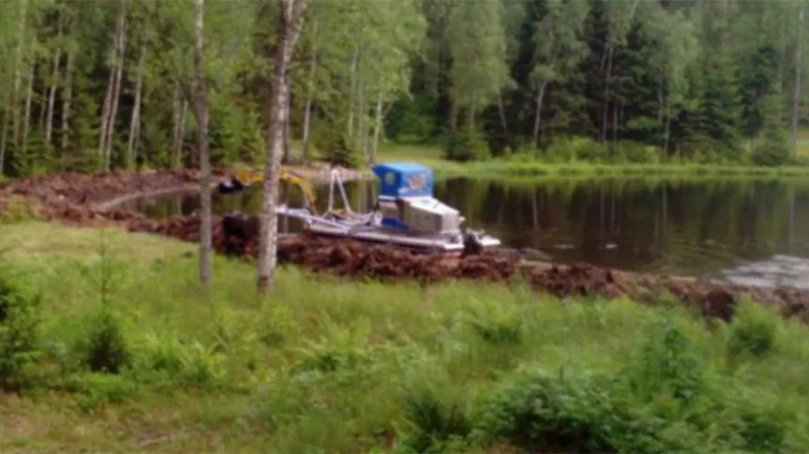 Floating mowing machines
