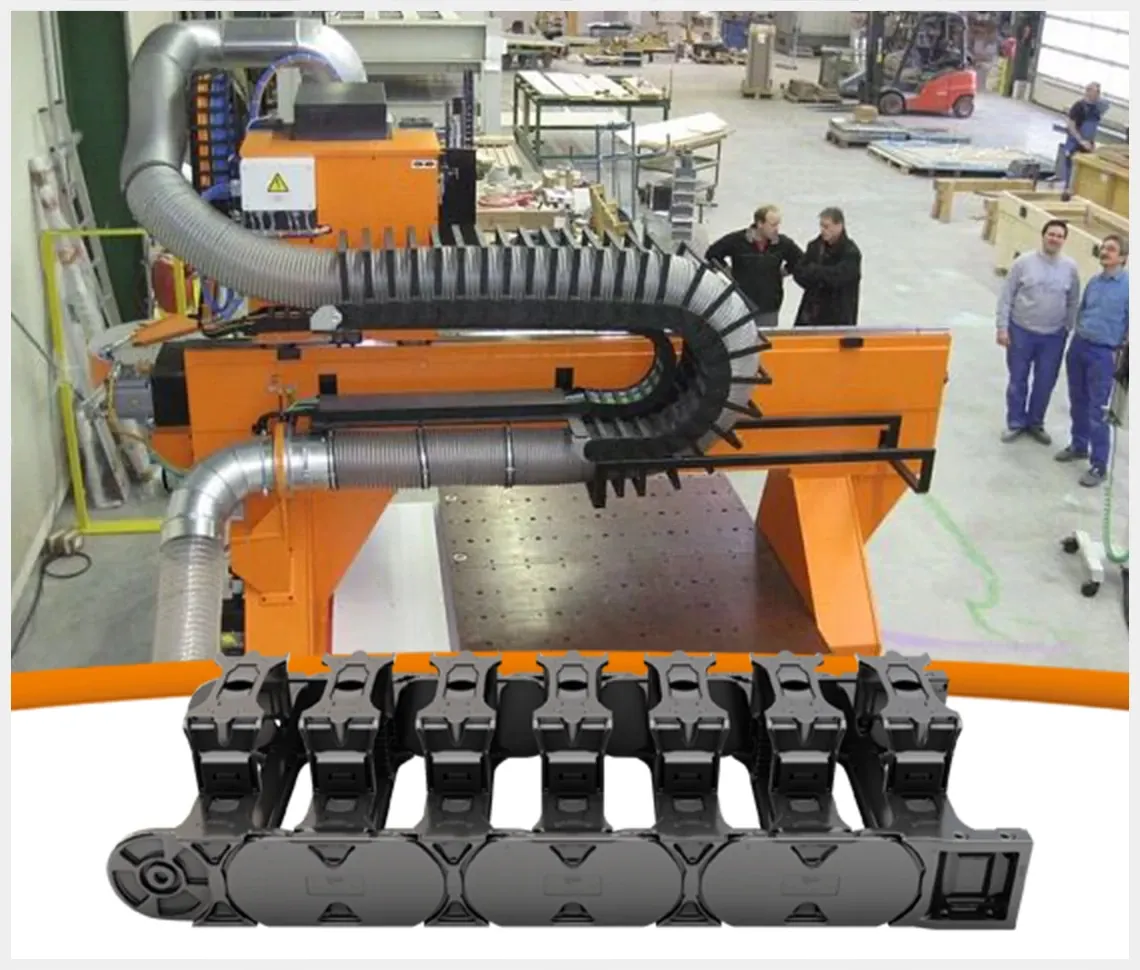 E4Q e-chain with extender crossbars for hoses in woodworking