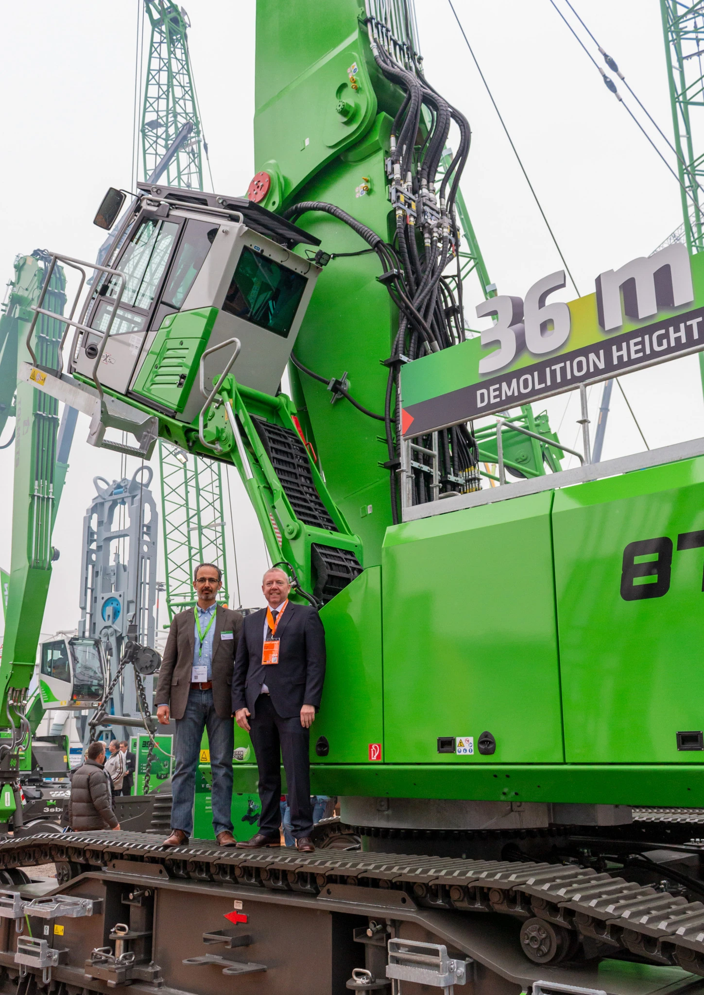 Height-adjustable driver's cab