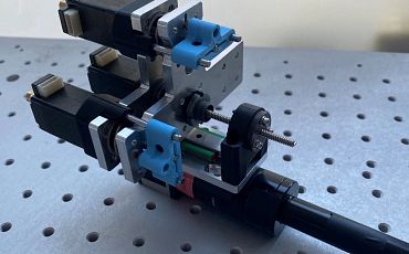 3D-printade klämmor för mikroskopkamera
