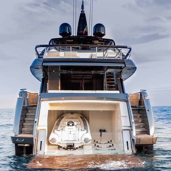 lift system for yachts