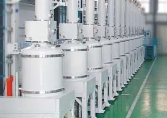 Unità lineare a tubo singolo easytube in un impianto di celle fotovoltaiche di silicio