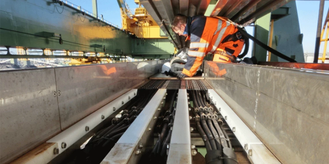 Installation of an e-chain system