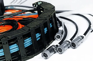 Verlegungsrichtlinien für Pneumatikschläuche in Energieketten