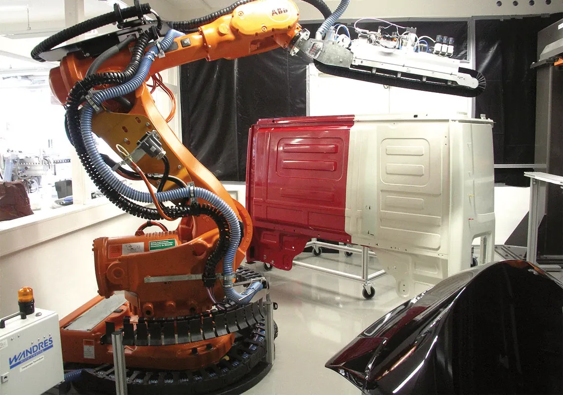 Robot 6 axes avec twisterchain