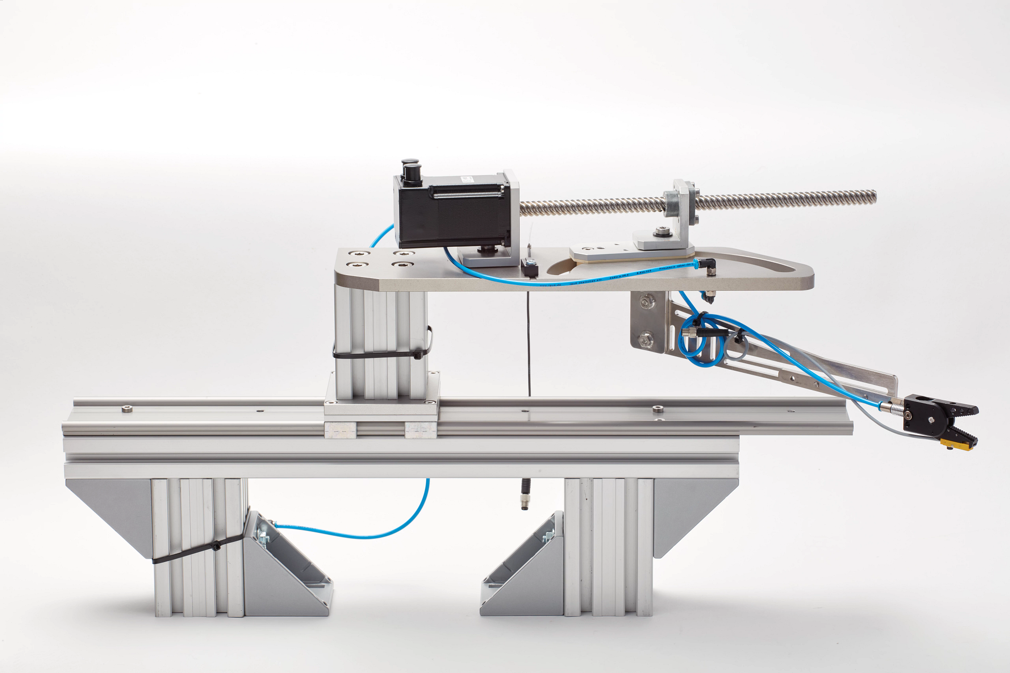 igus sprue picker IAP3