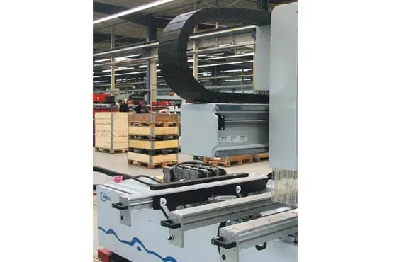 readychain in woodworking machine