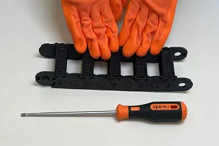 ケーブルキャリア組立時の準備物