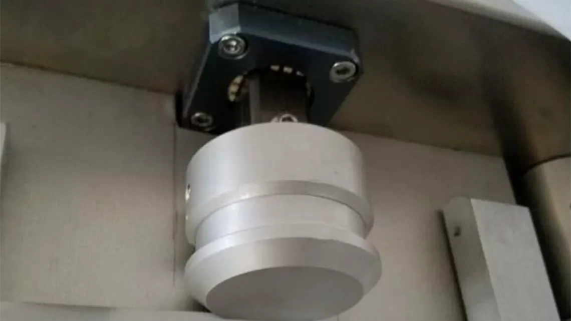 Blister packaging machine