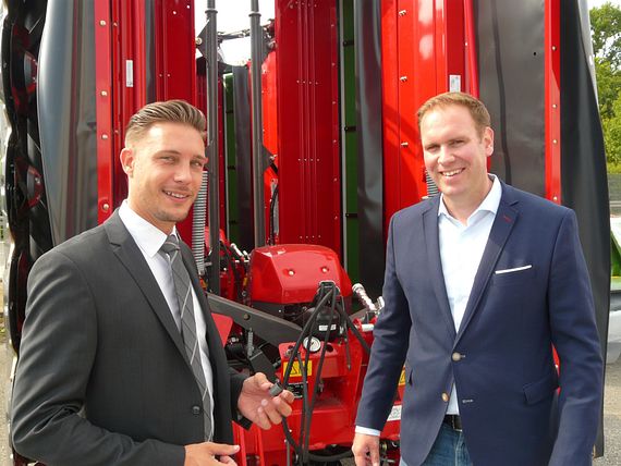Director Supply Chain of AGCO Feucht GmbH and Technical Sales Consultant at igus in conversation