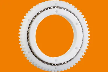 Kugeldrehverbindung mit Außenverzahnung