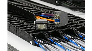 Konfekcjonowanie przewodów ze złączami HARTING