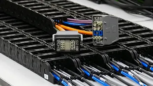 igus cable harnessing with HARTING