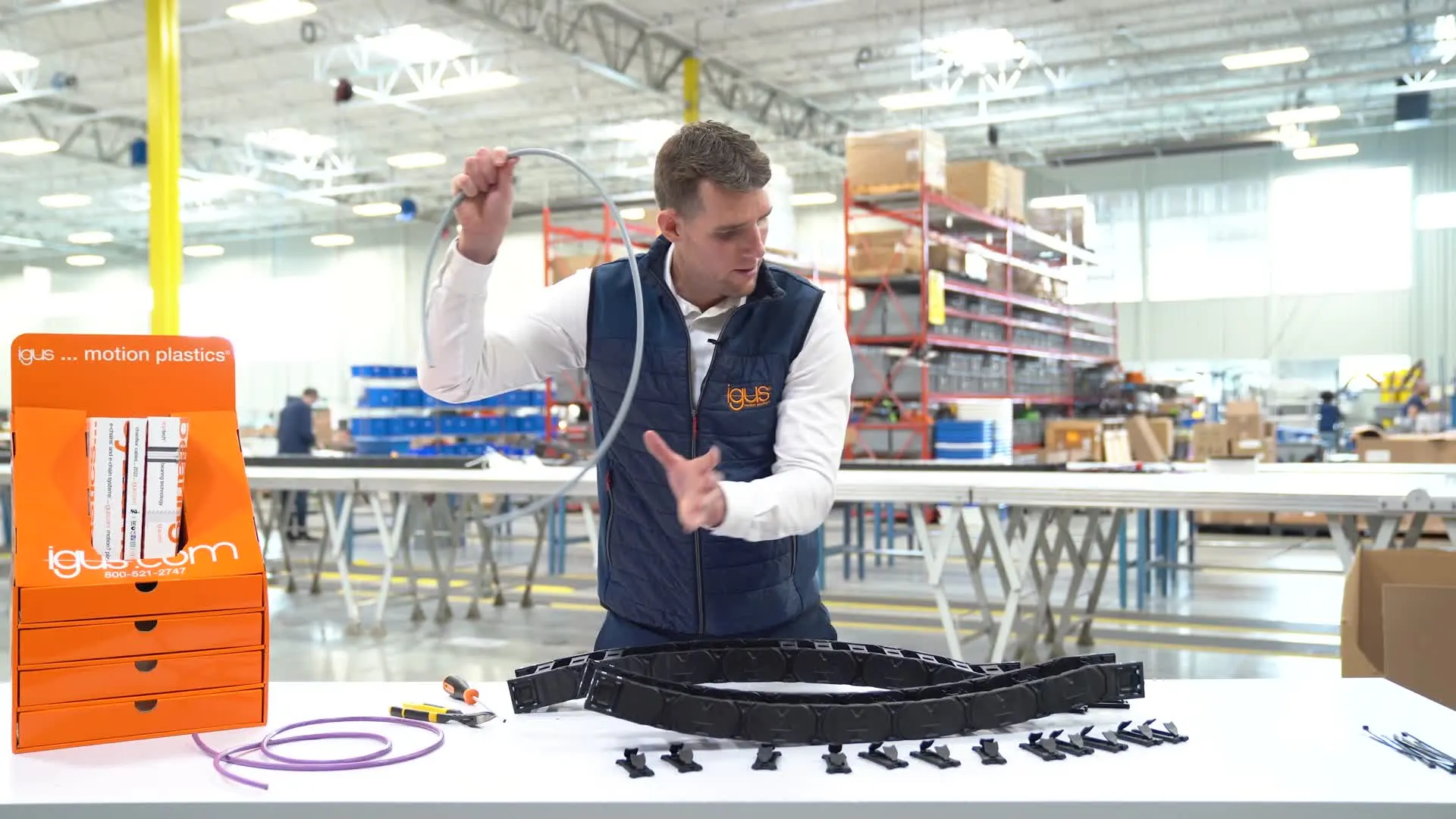 E4Q e-chain® | Opening and closing without tools | igus®