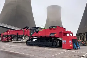 construction machinery with energy chain