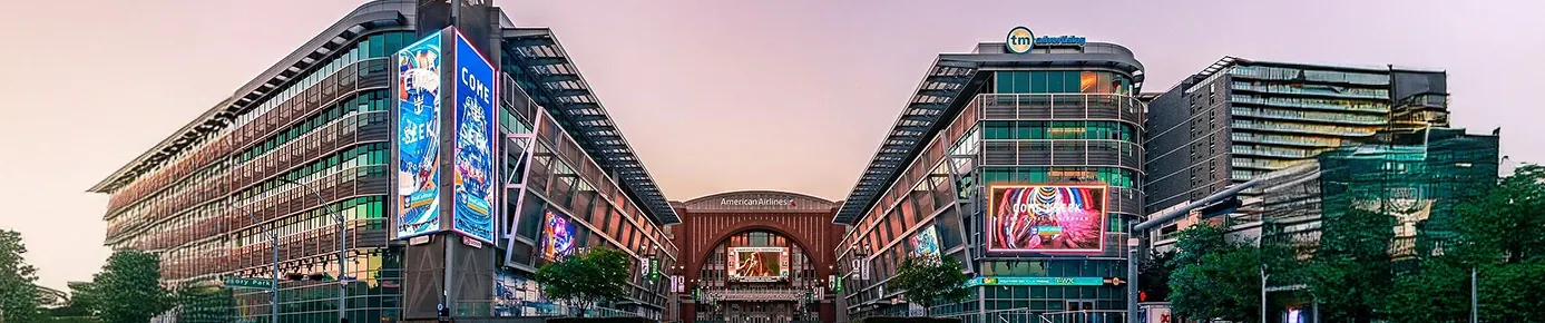  large-screen visualization solutions chose energy chain cable carriers from igus® to house and protect vital chainflex® continuous-flex fiber optic, power and control cables on eight automated LED displays located at Victory Plaza