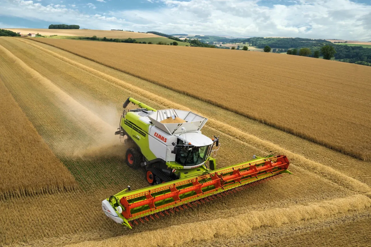 Cosechadoras CLAAS en acción en el campo