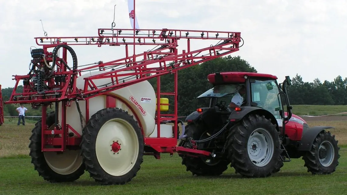 เครื่องพ่นยาสนามพร้อม energy chain