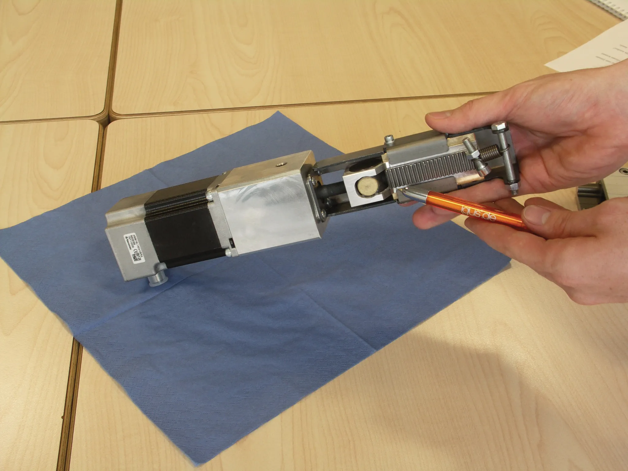 Encoladora de cantos