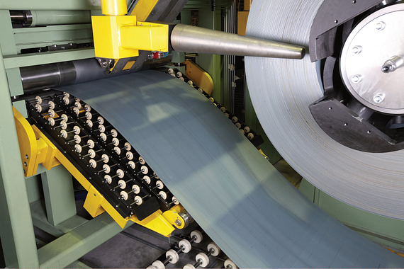 igus guide rollers in straightening technology
