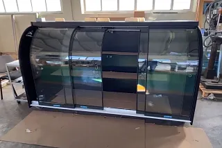 Sistema de travamento do balcão refrigerado