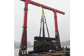 A-frame with suspended load