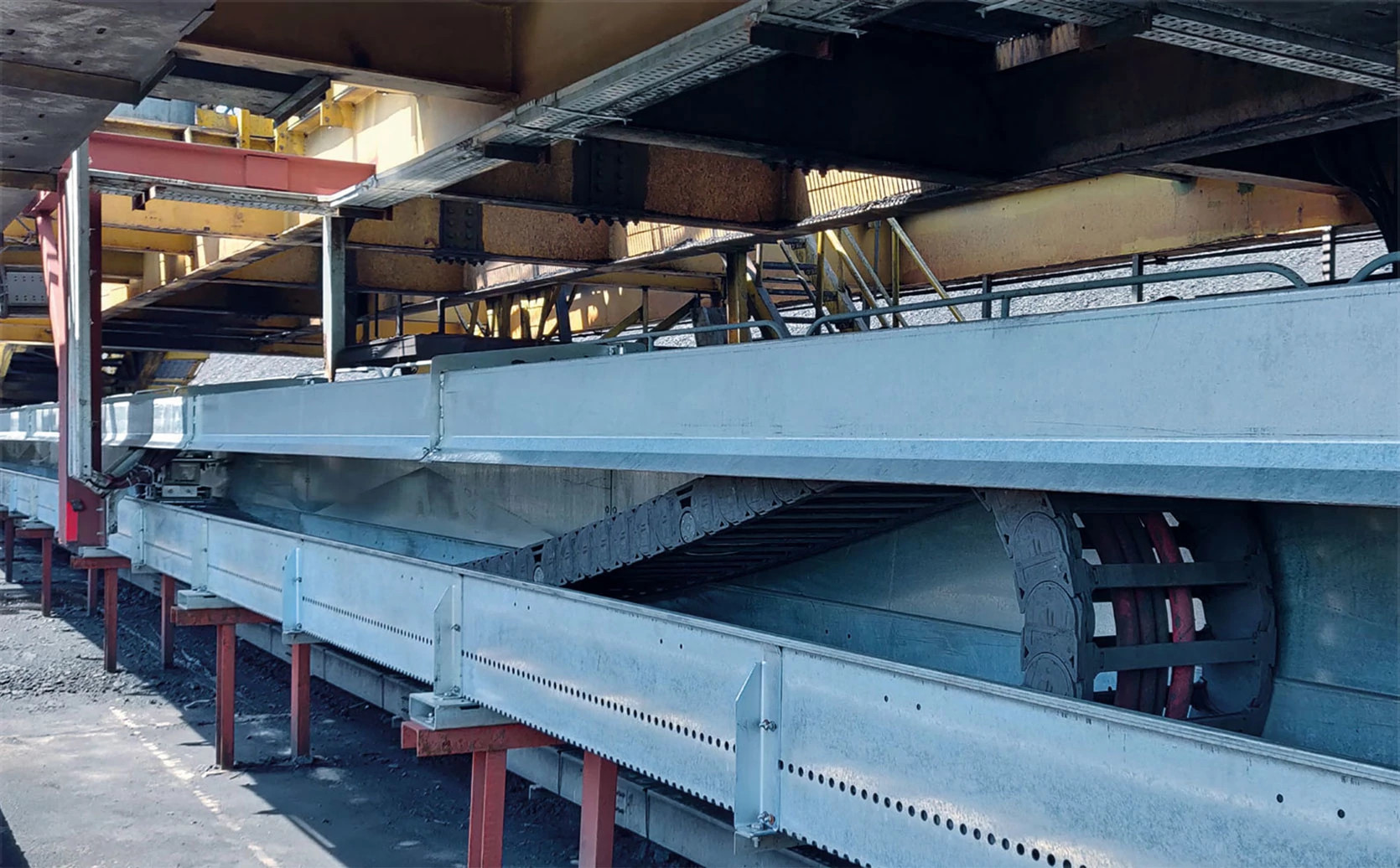 Longest travel with smart roller chain system