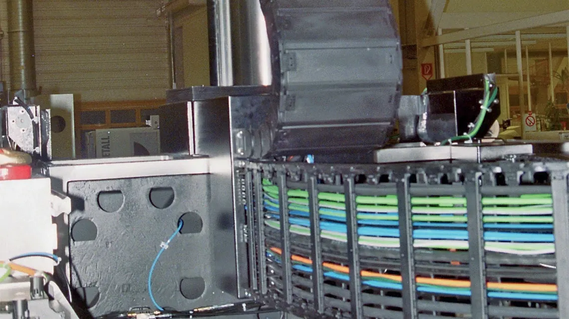 Energiekette mit chainflex-Leitungen