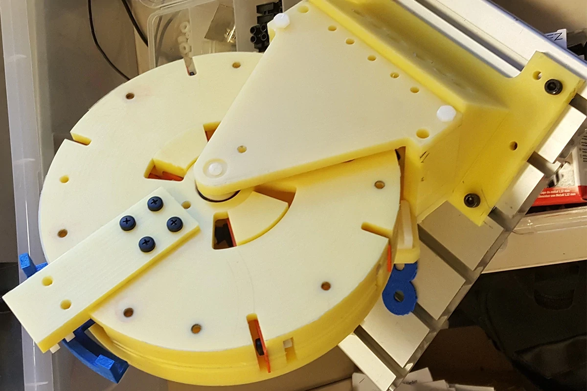 MRI rehabilitation device with xiros ball bearings