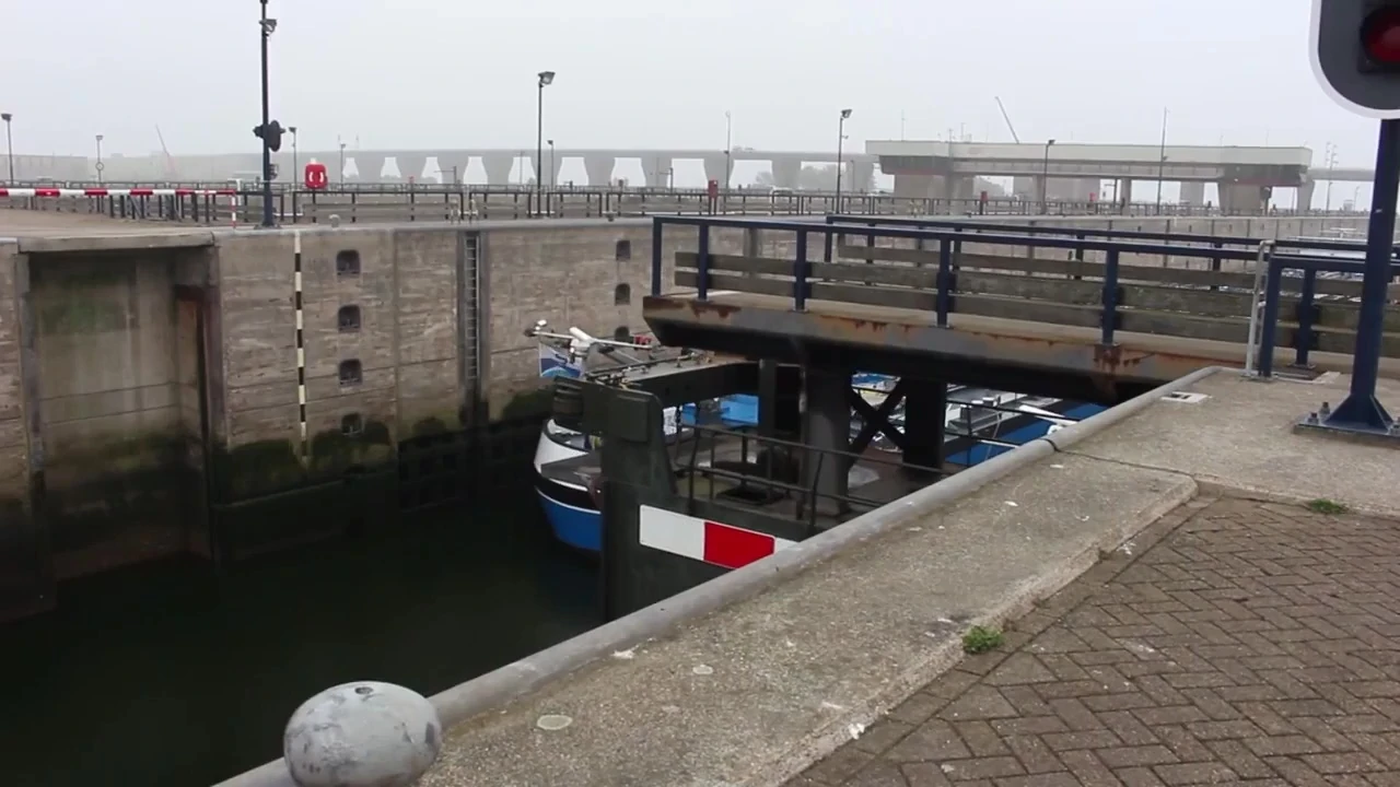 Lock in Krammersluis near Zeeland