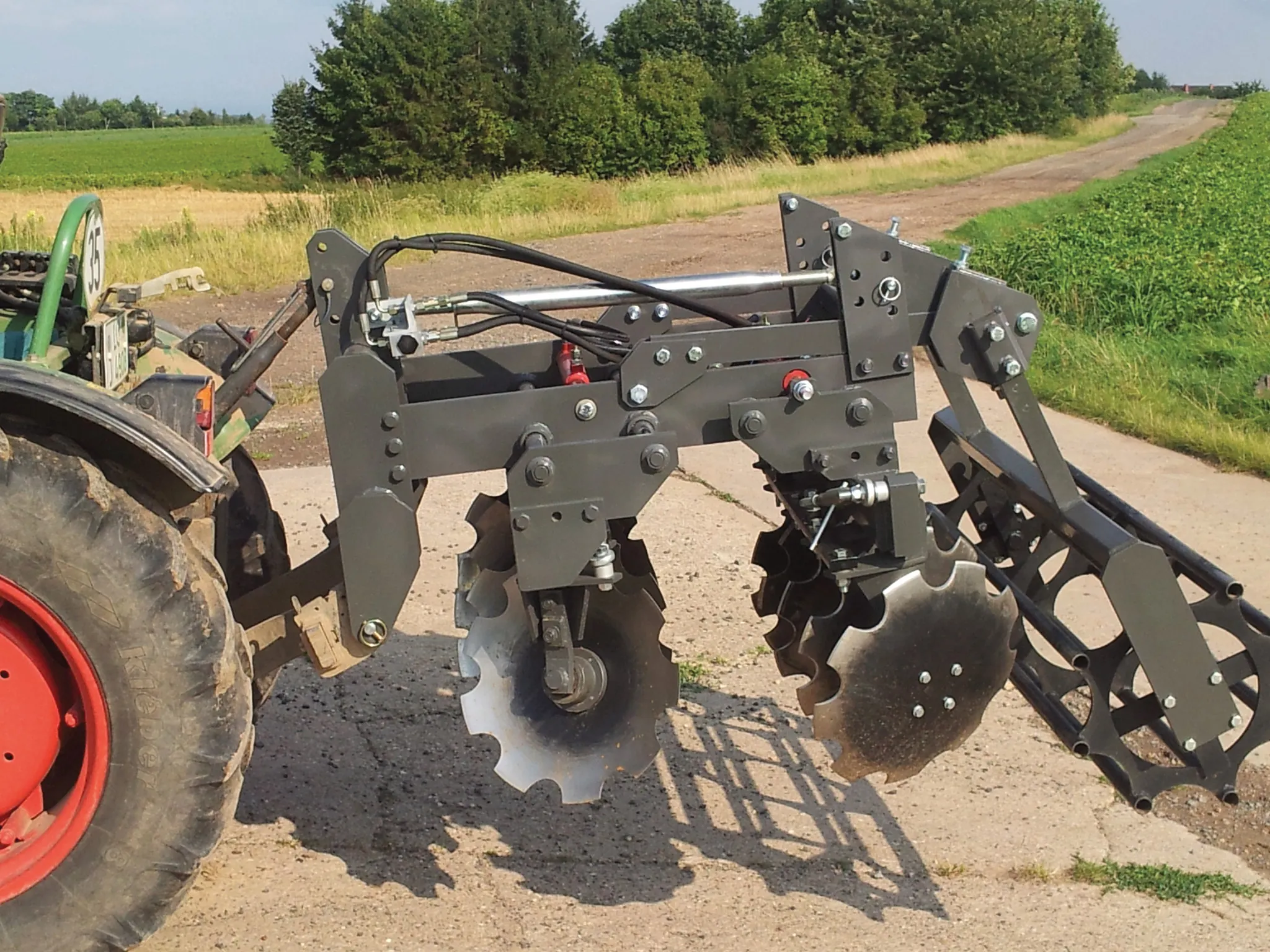 Disc harrow