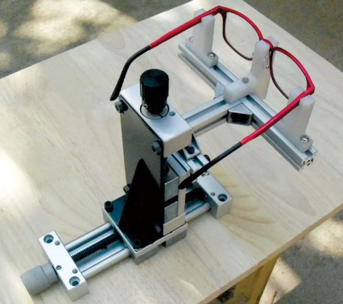 Produktionsmaskine til kirurgiske briller