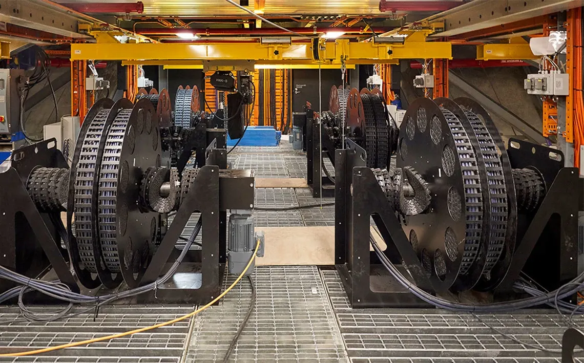 e-spool for stage technology