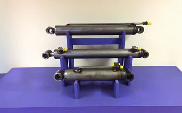 Hydraulic cylinders from Wye