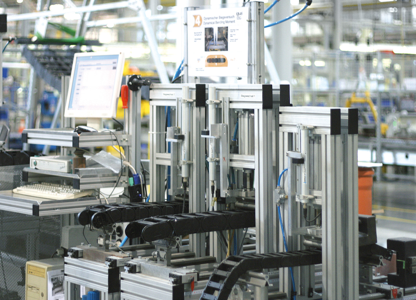 igus test laboratory | 5,500 m² of innovation, testing and proven ...