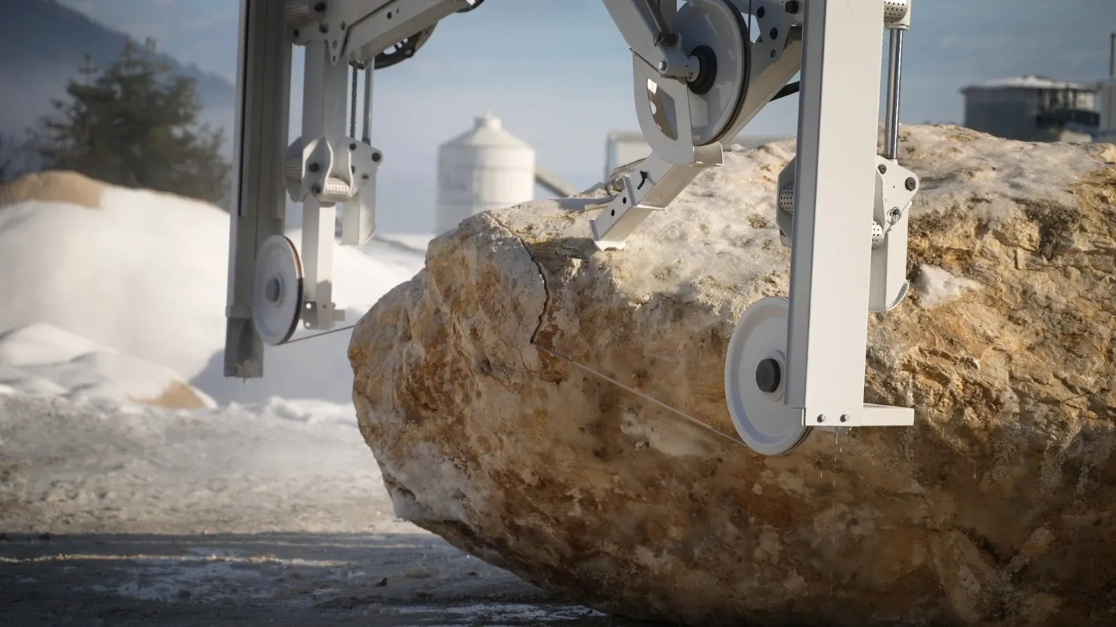 Energy chains in the tunnel drill