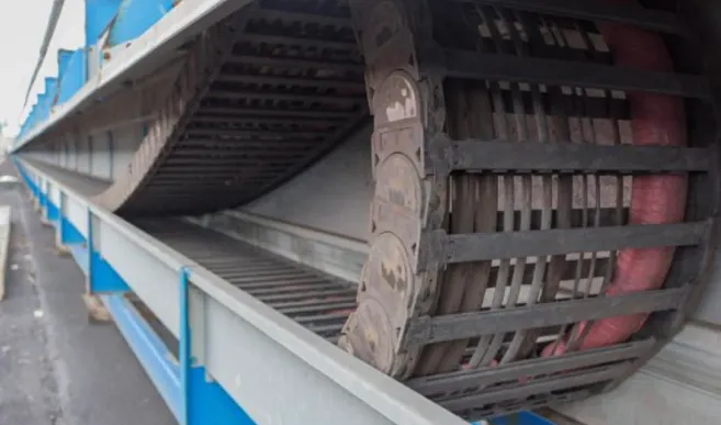 End Stacker Using Chain Energy chain for stackers on 615m travel without failure for years