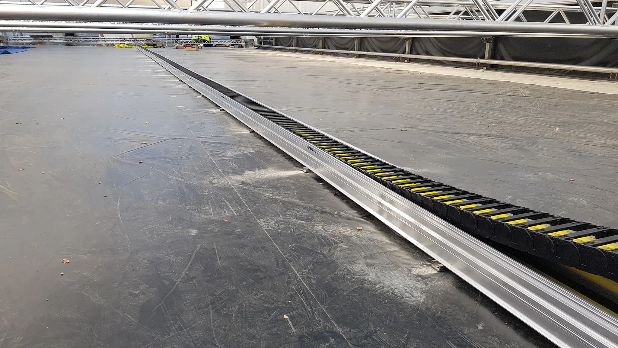 Teljesen felszerelt readychain chainflex kábelekkel