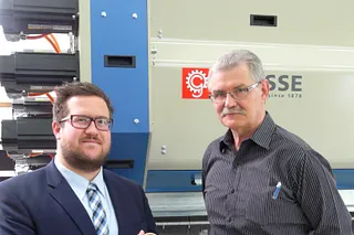 igus Verkaufsberater Joachim Mayr und Gitec Entwicklungsleiter Roland Michel