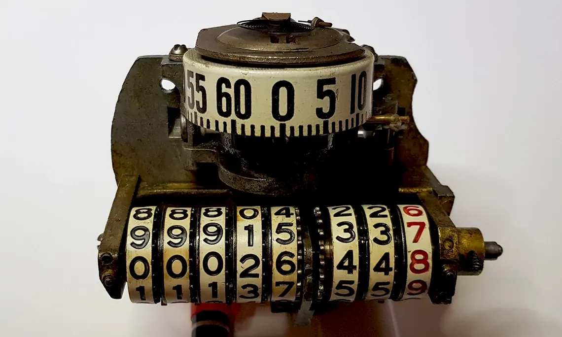 Velocímetro para un coche de época