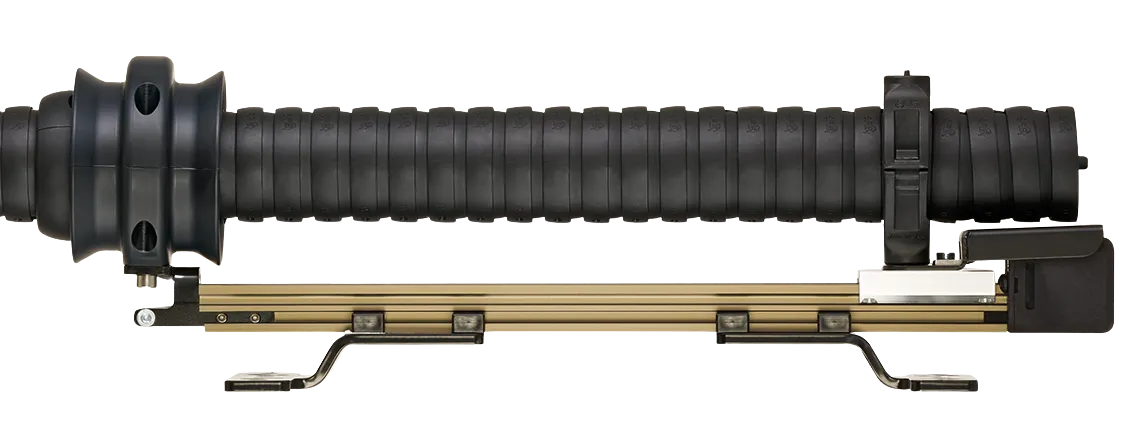 Robot dresspack triflex retraction systems