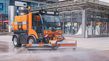 Cleaning vehicle from Fiedler